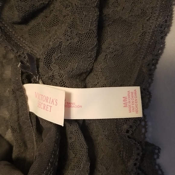 ⭐2 NWOT - Victorias secret bright blue and gray lace bralettes size med - Picture 6 of 6